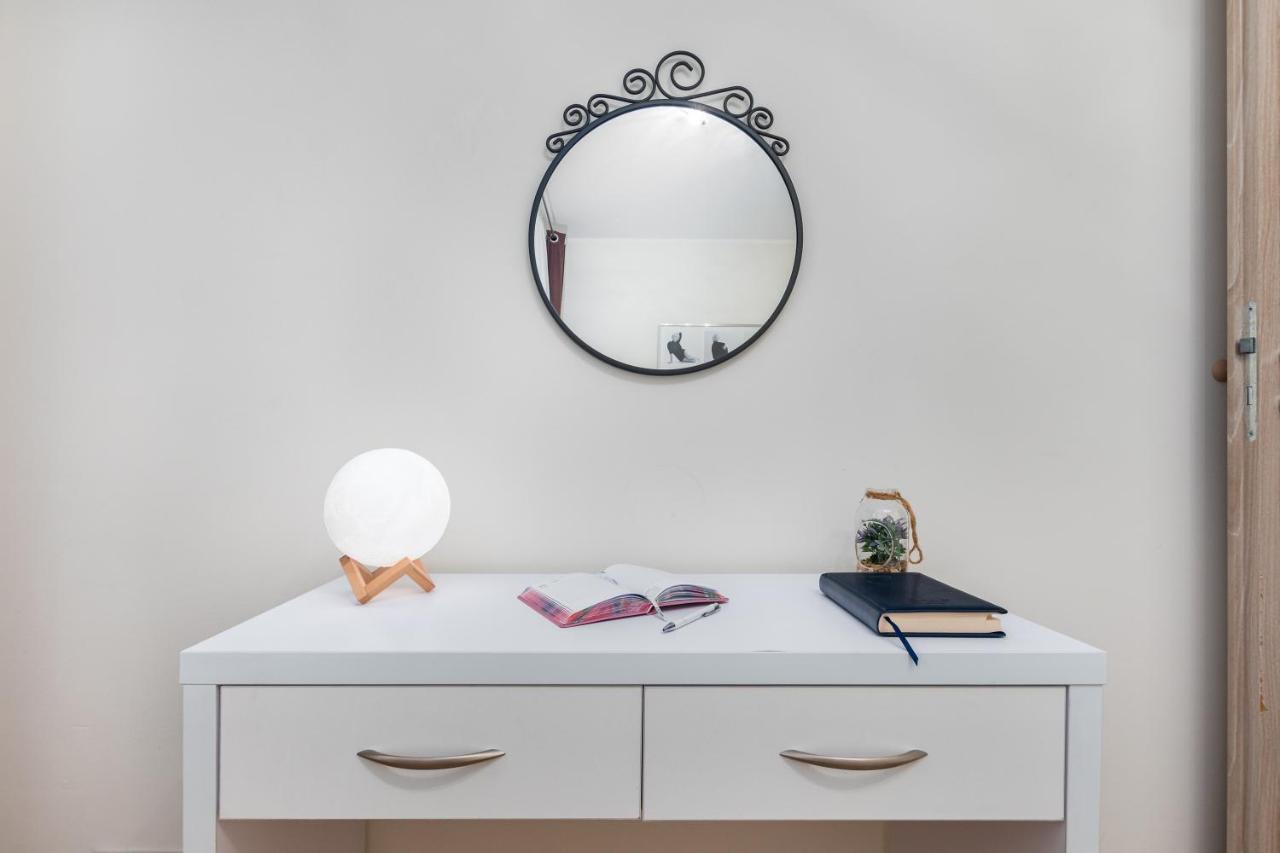 Al Krakowska 291A By Homeprime Warsaw Luaran gambar