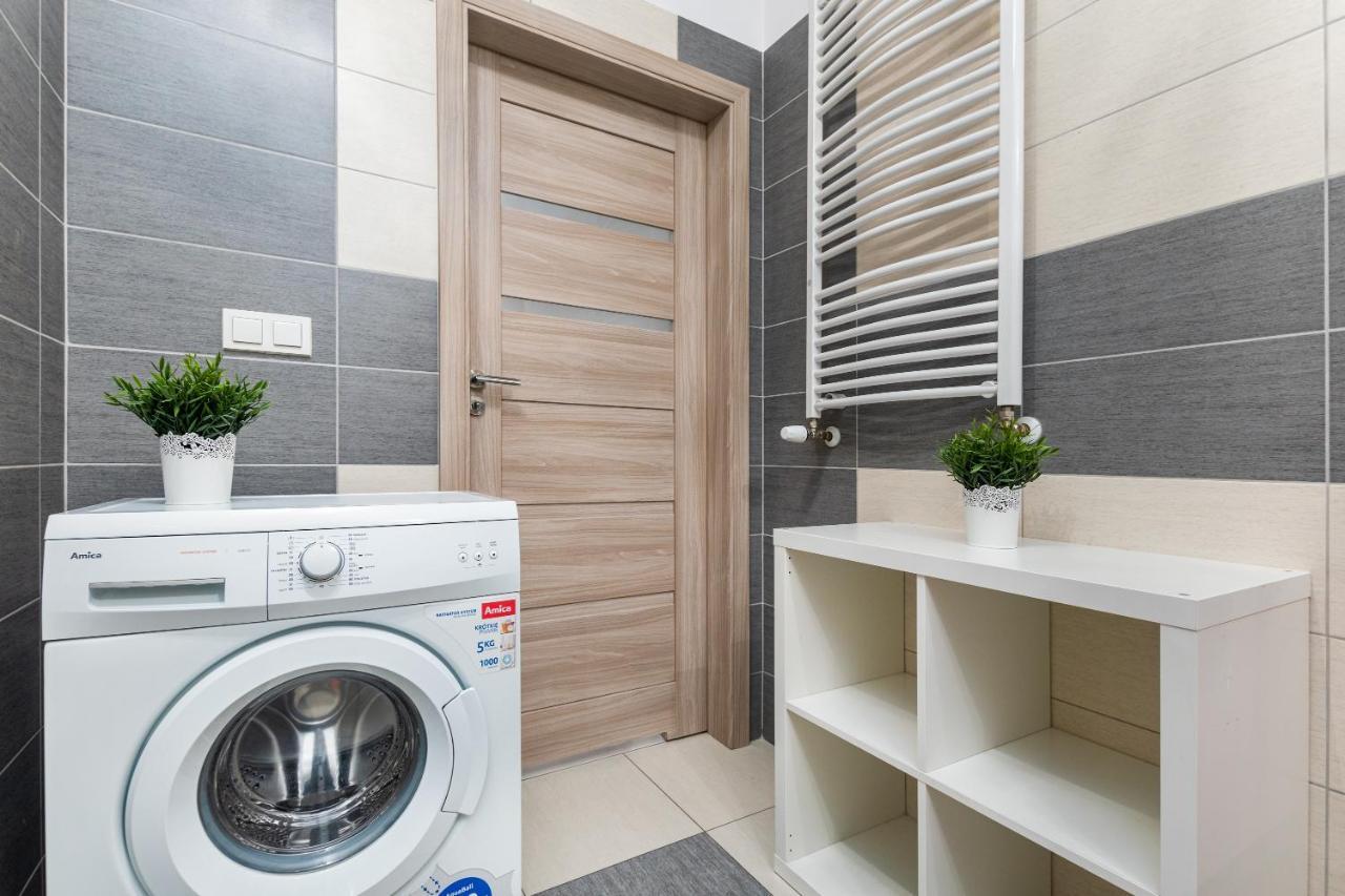 Al Krakowska 291A By Homeprime Warsaw Luaran gambar