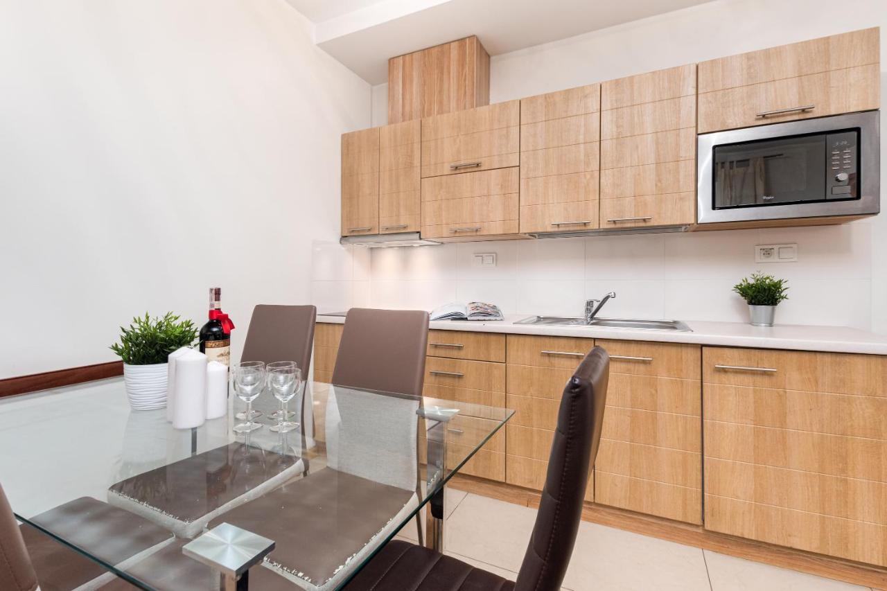 Al Krakowska 291A By Homeprime Warsaw Luaran gambar