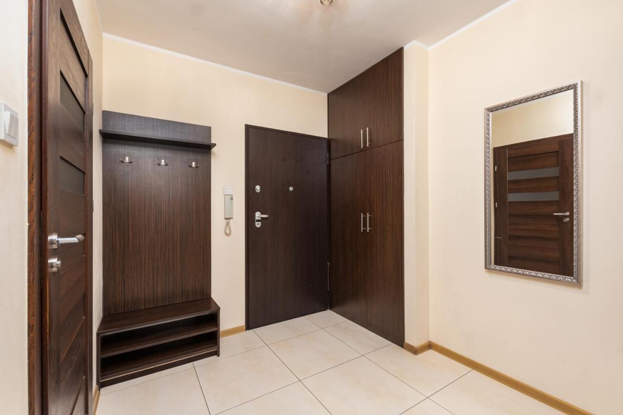 Al Krakowska 291A By Homeprime Warsaw Luaran gambar