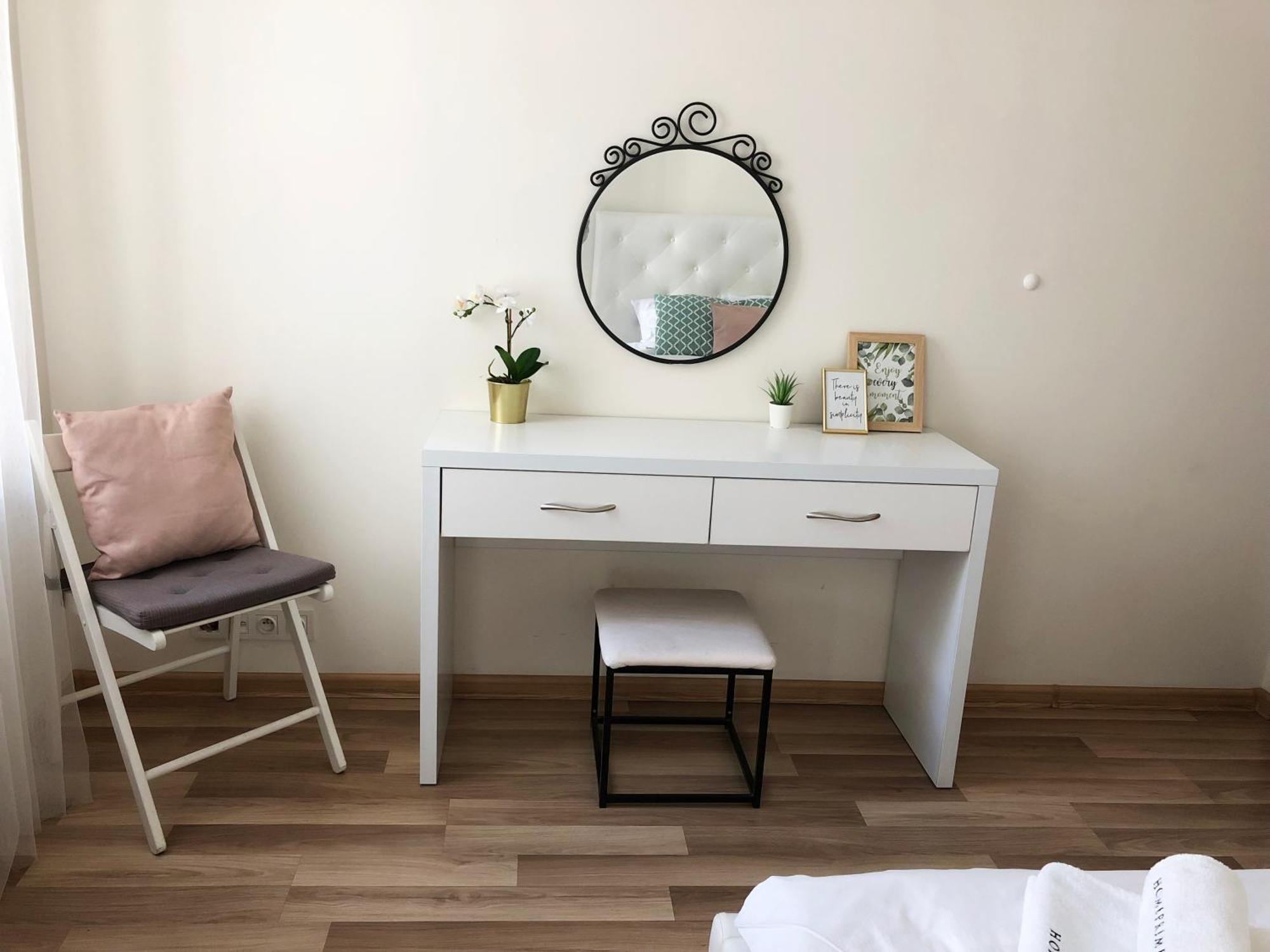 Al Krakowska 291A By Homeprime Warsaw Luaran gambar